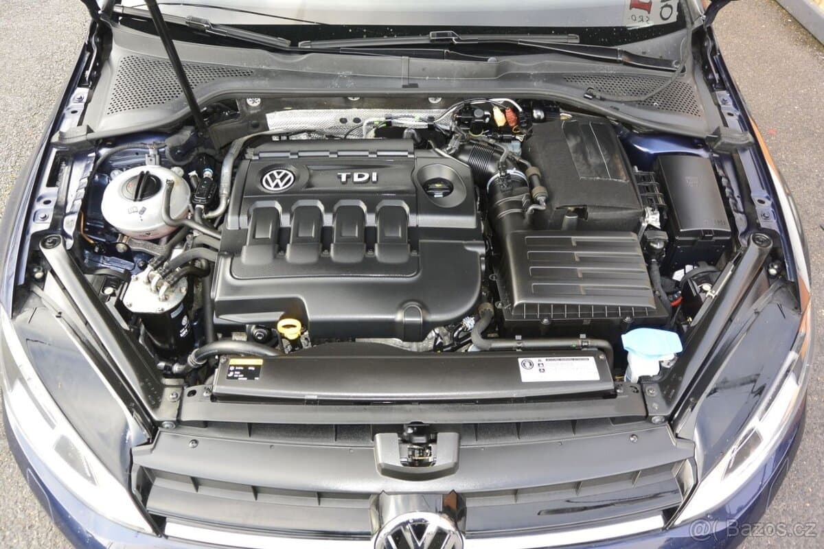 2015 Volkswagen GOLF - 8