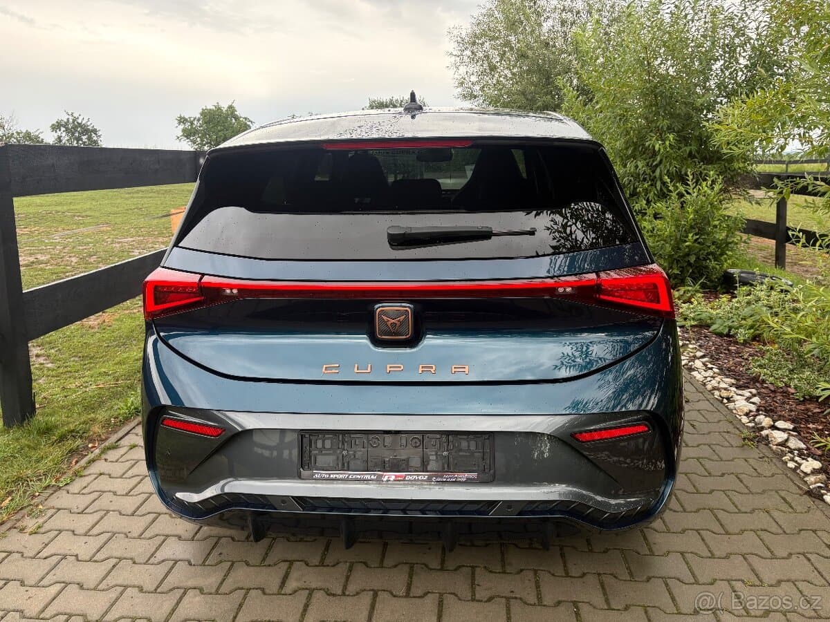 2024 Cupra BORN - 8
