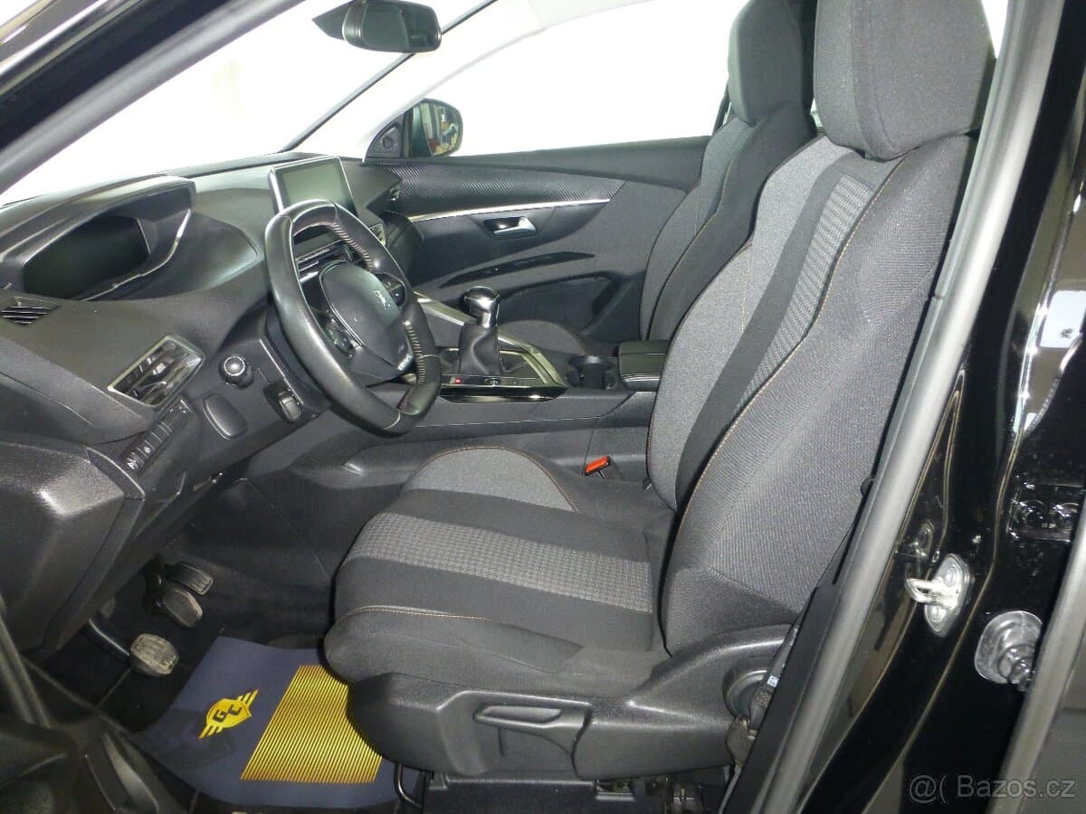 2022 Peugeot 5008 - 9