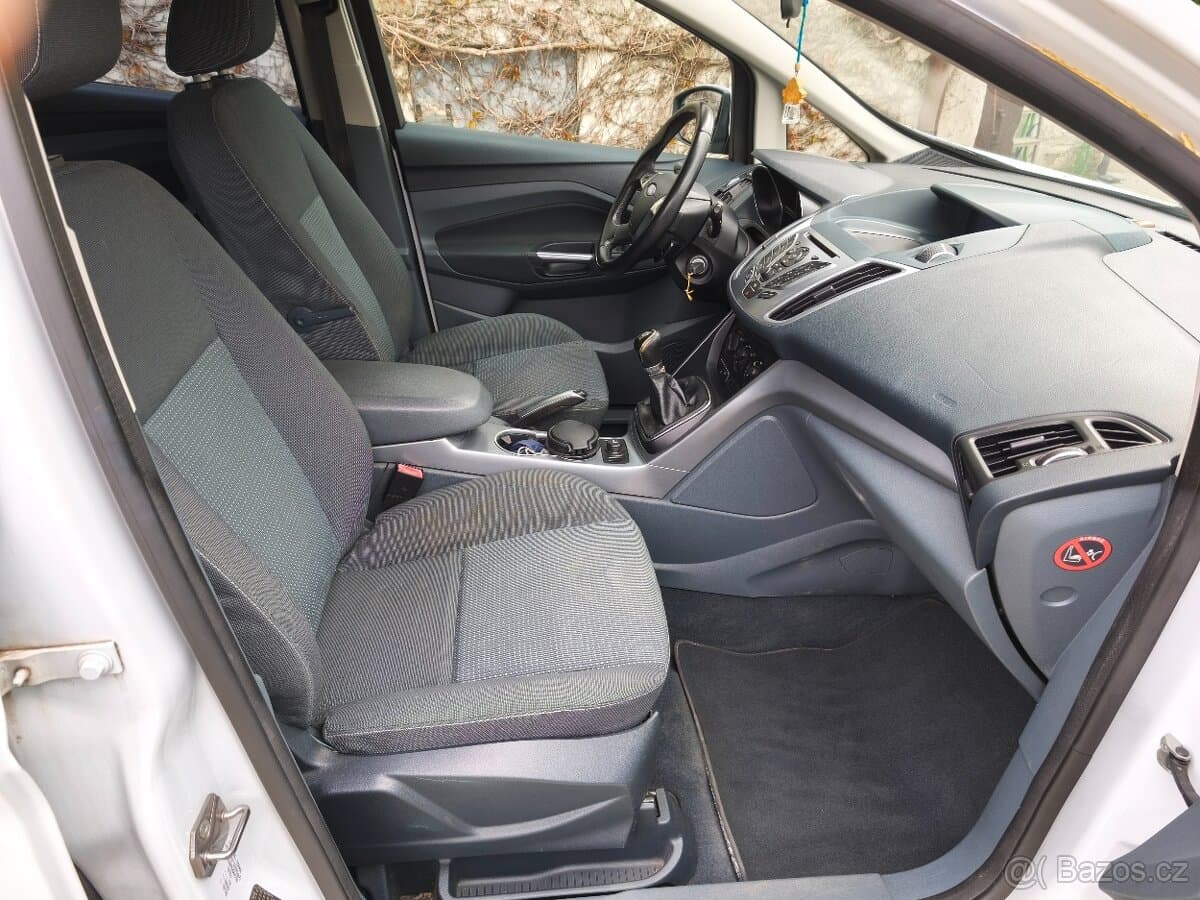 2012 Ford C-MAX - 9