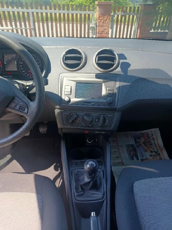 2016 Seat IBIZA - 9