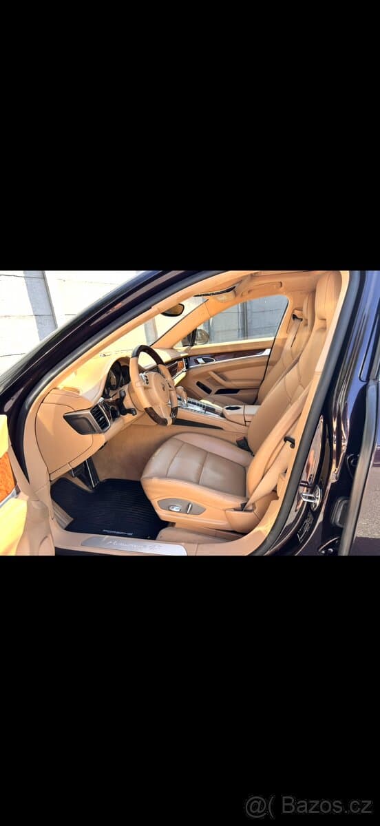 2011 Porsche PANAMERA - 9