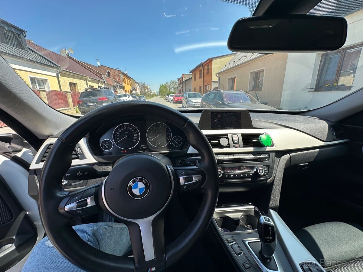 2015 BMW M3 - 9