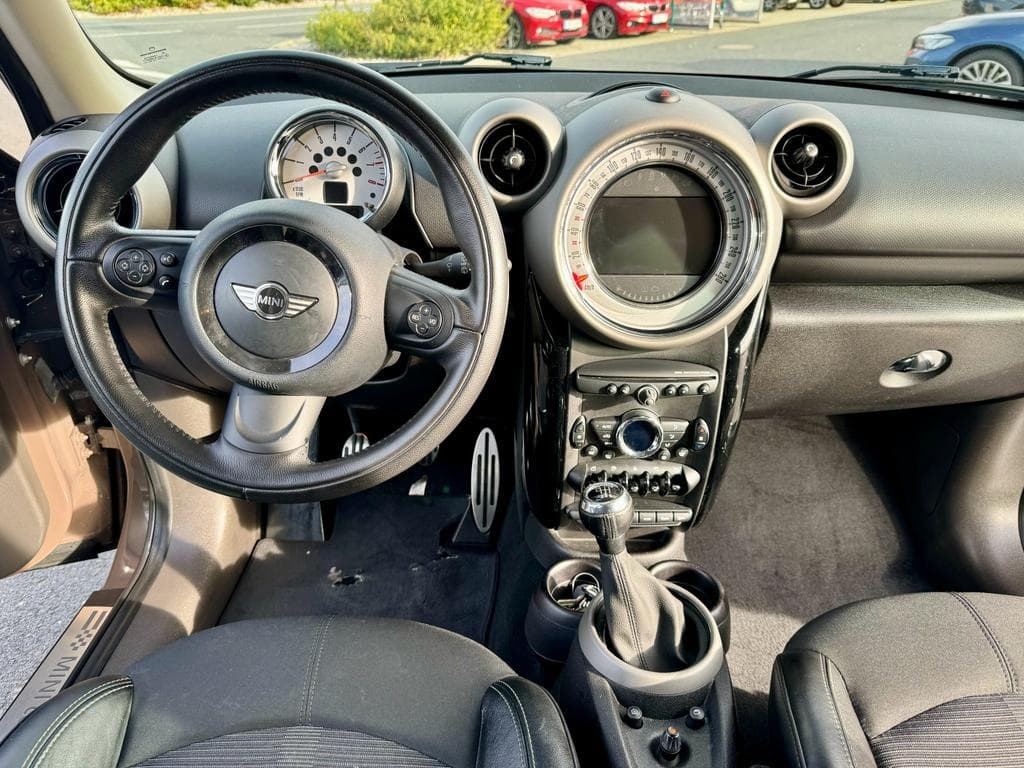 2011 Mini COOPER - 9