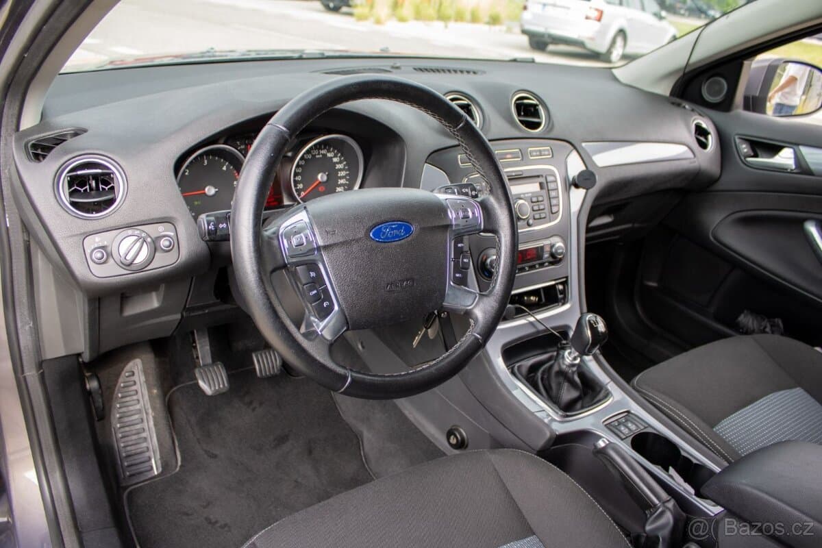 2012 Ford MONDEO - 9