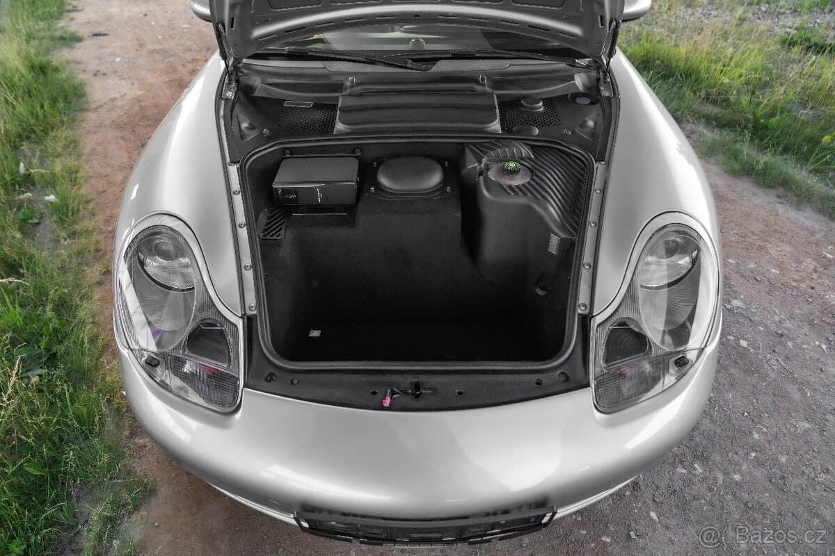 2001 Porsche 911 - 9