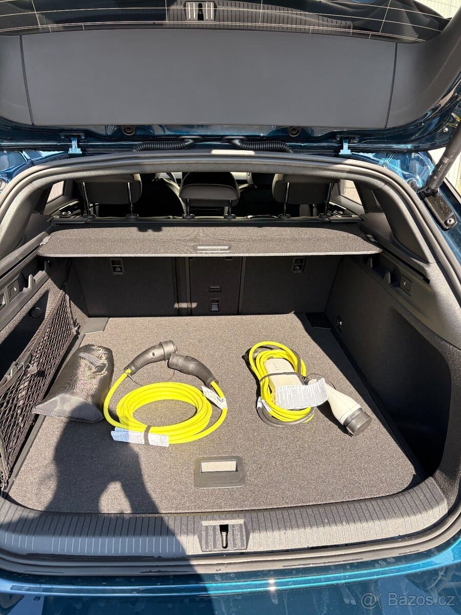 Volkswagen ID. - 9