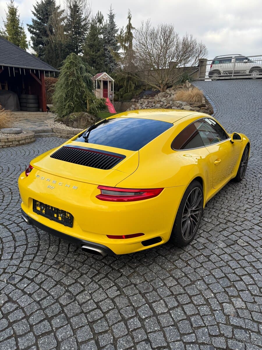 2017 Porsche 911 - 9