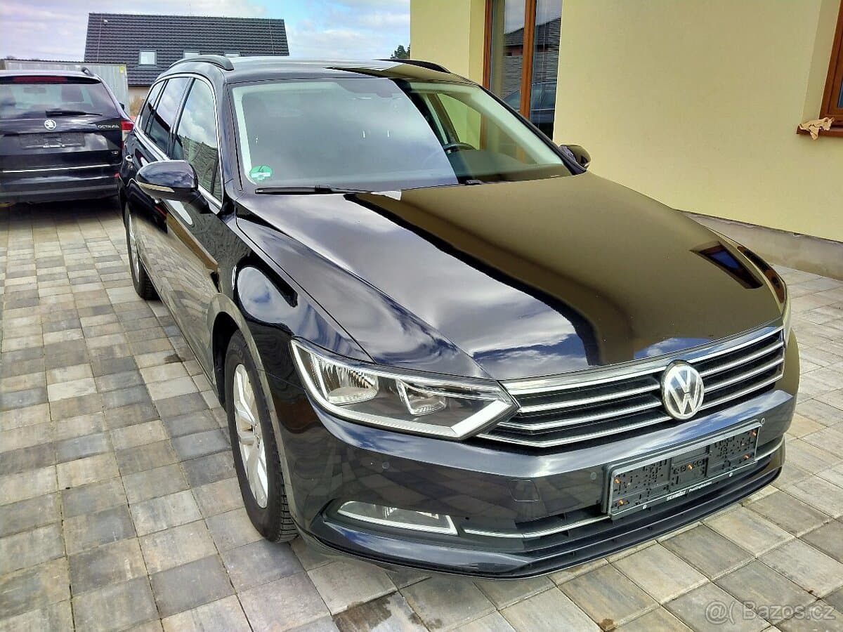 2016 Volkswagen PASSAT - 9
