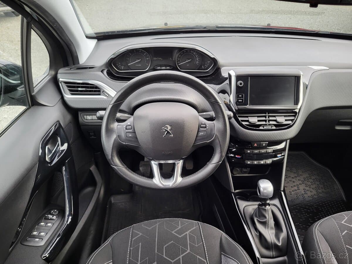 2019 Peugeot 2008 - 9