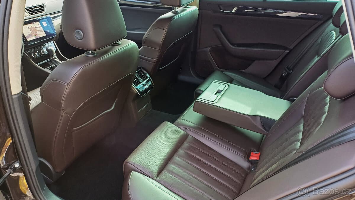 2018 Škoda SUPERB - 9