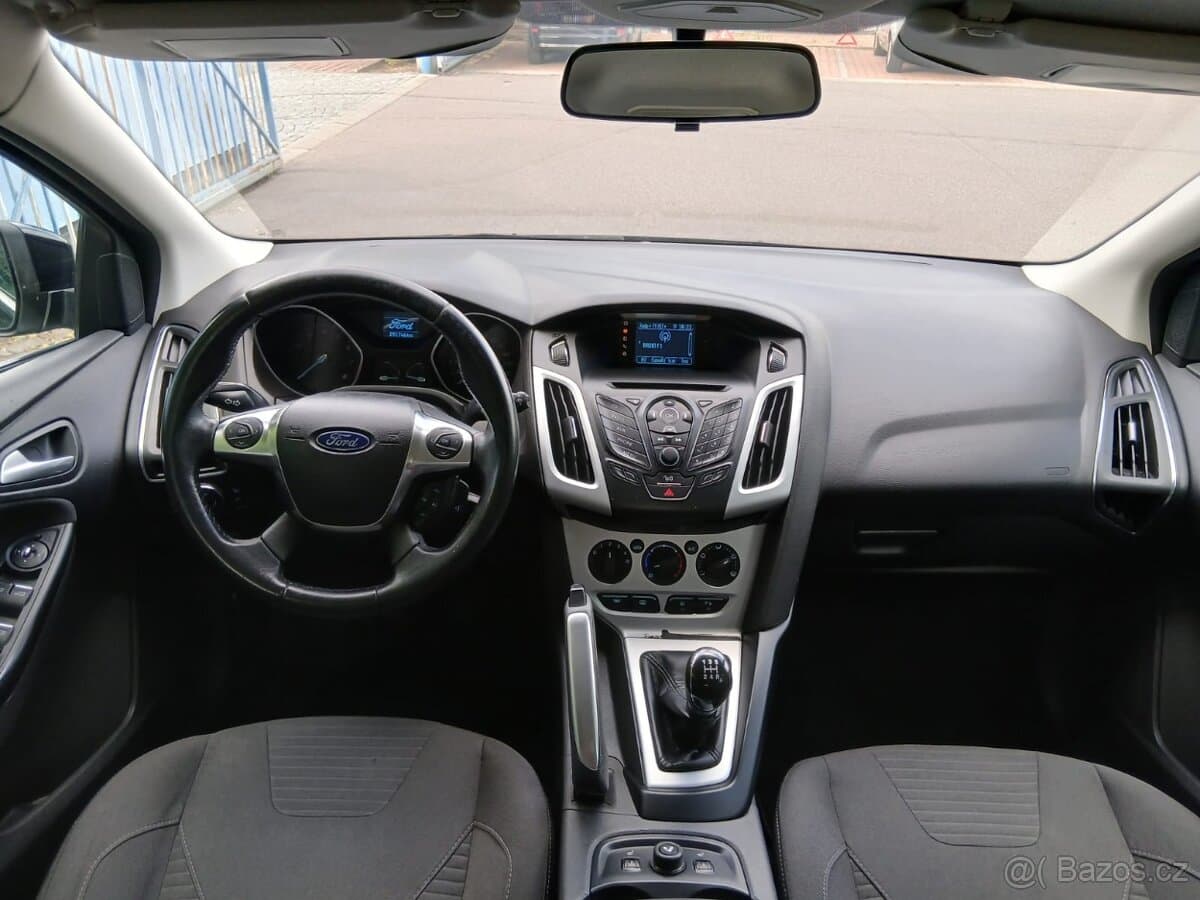2012 Ford FOCUS - 9
