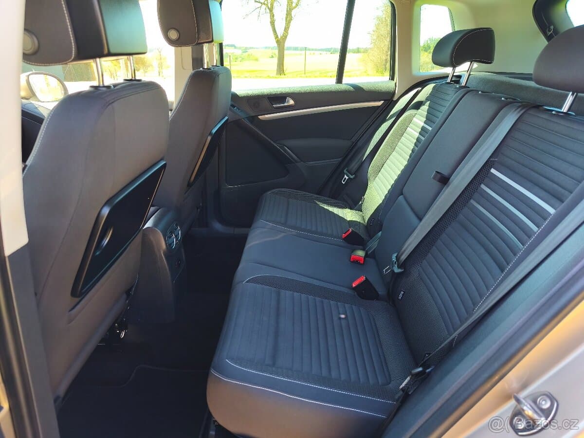 2014 Volkswagen TIGUAN - 9