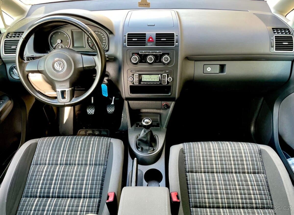 2011 Volkswagen TOURAN - 9