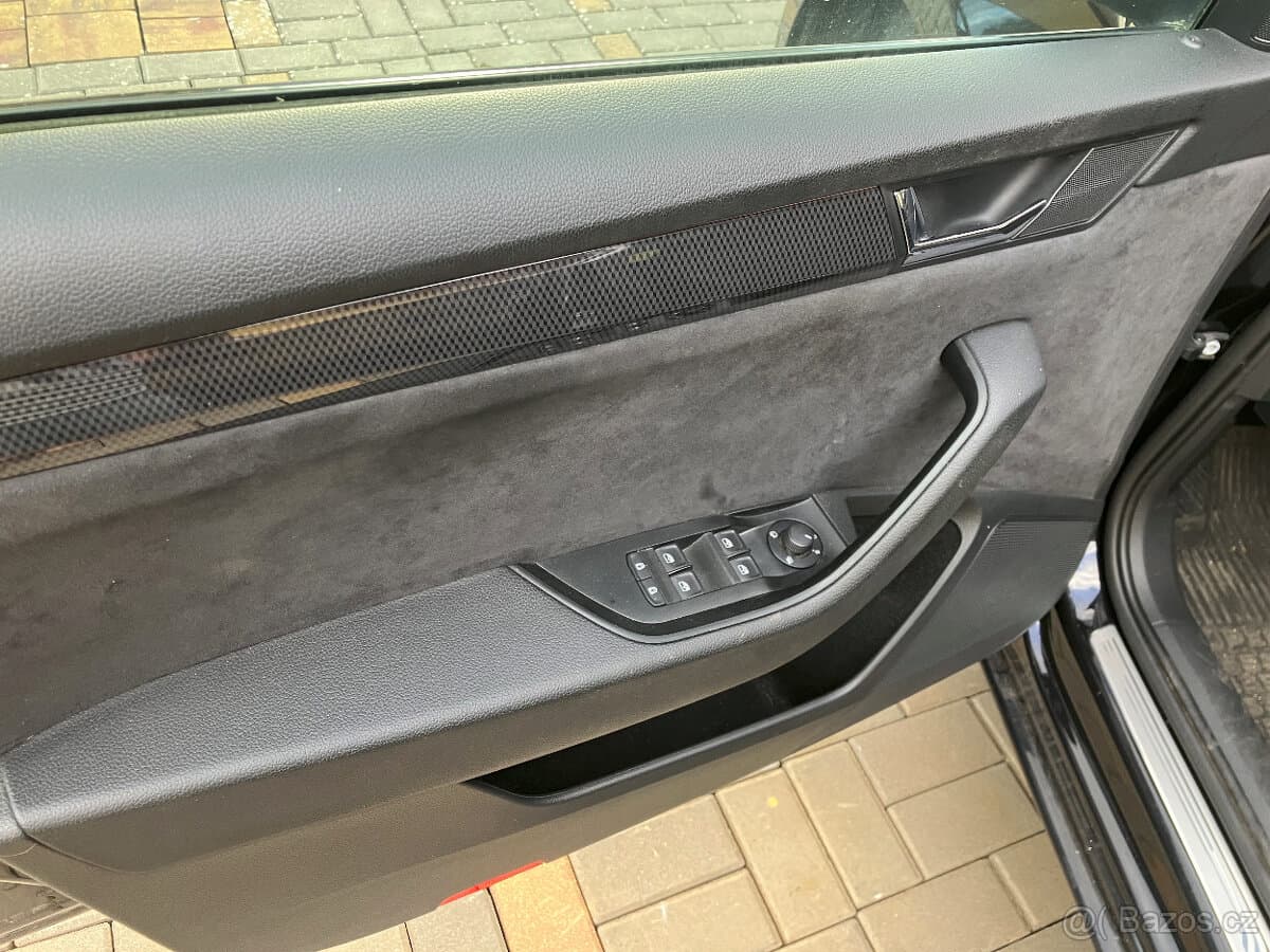 2019 Škoda SUPERB - 9
