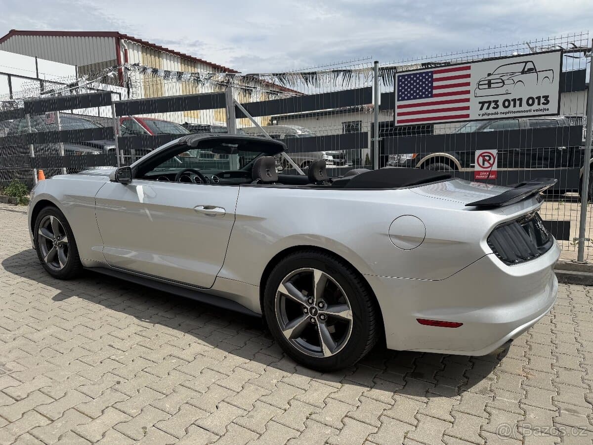 2016 Ford MUSTANG - 9