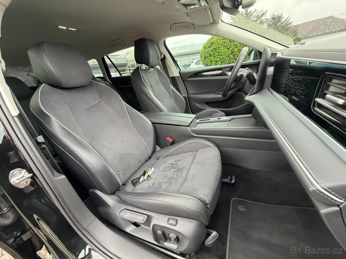 2024 Volkswagen PASSAT - 9