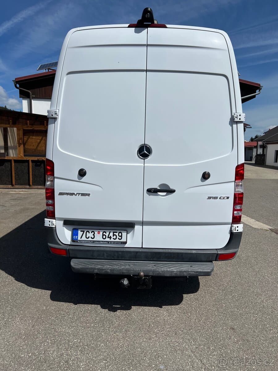 Mercedes-Benz SPRINTER - 9