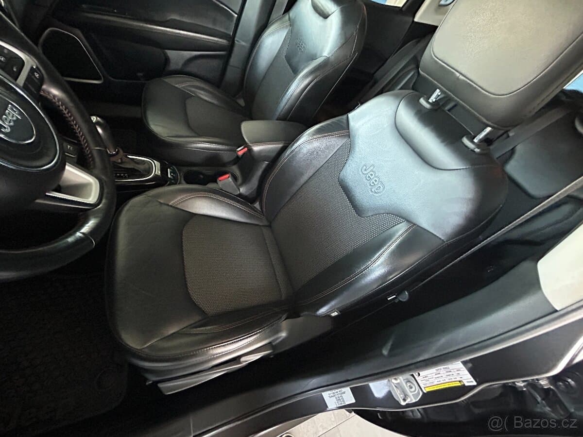 2019 Jeep COMPASS - 9
