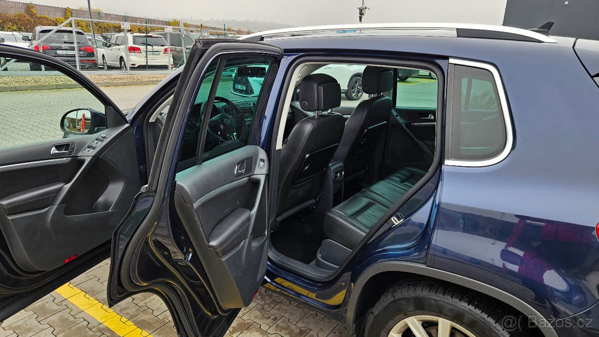 2013 Volkswagen TIGUAN - 9