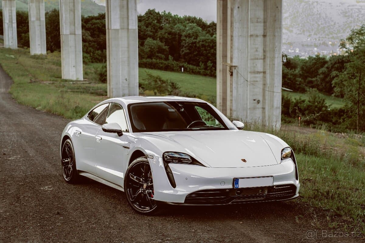 2023 Porsche TAYCAN - 9