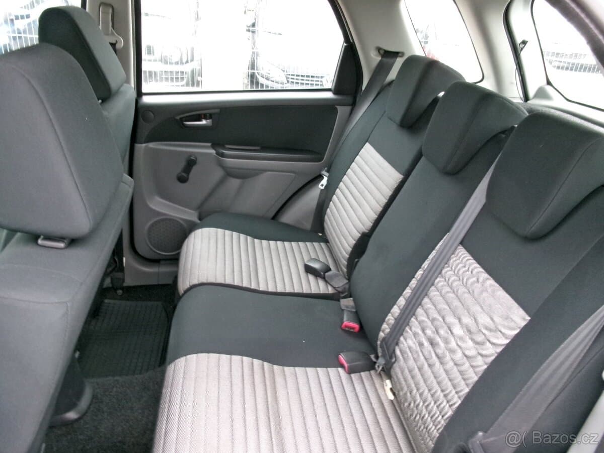 2009 Suzuki SX4 - 9
