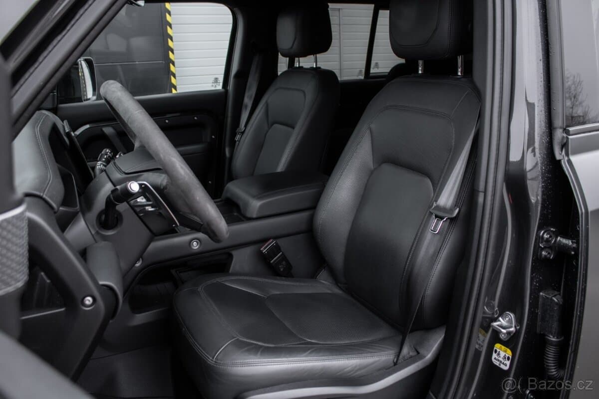 2023 Land Rover DEFENDER - 9