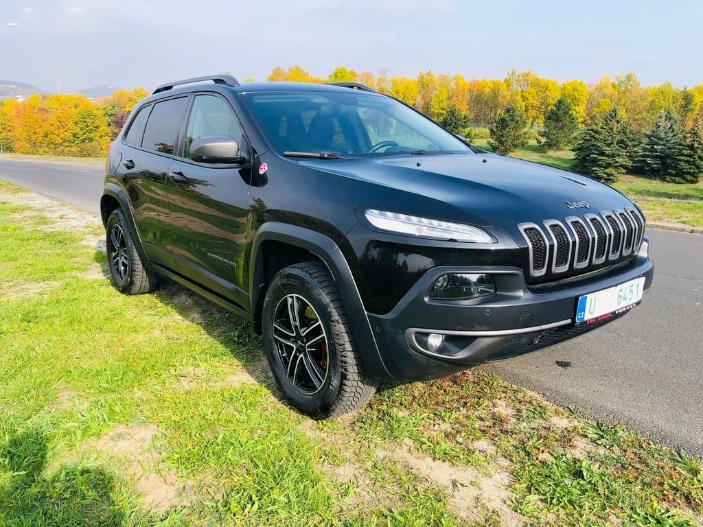 2014 Jeep CHEROKEE - 9