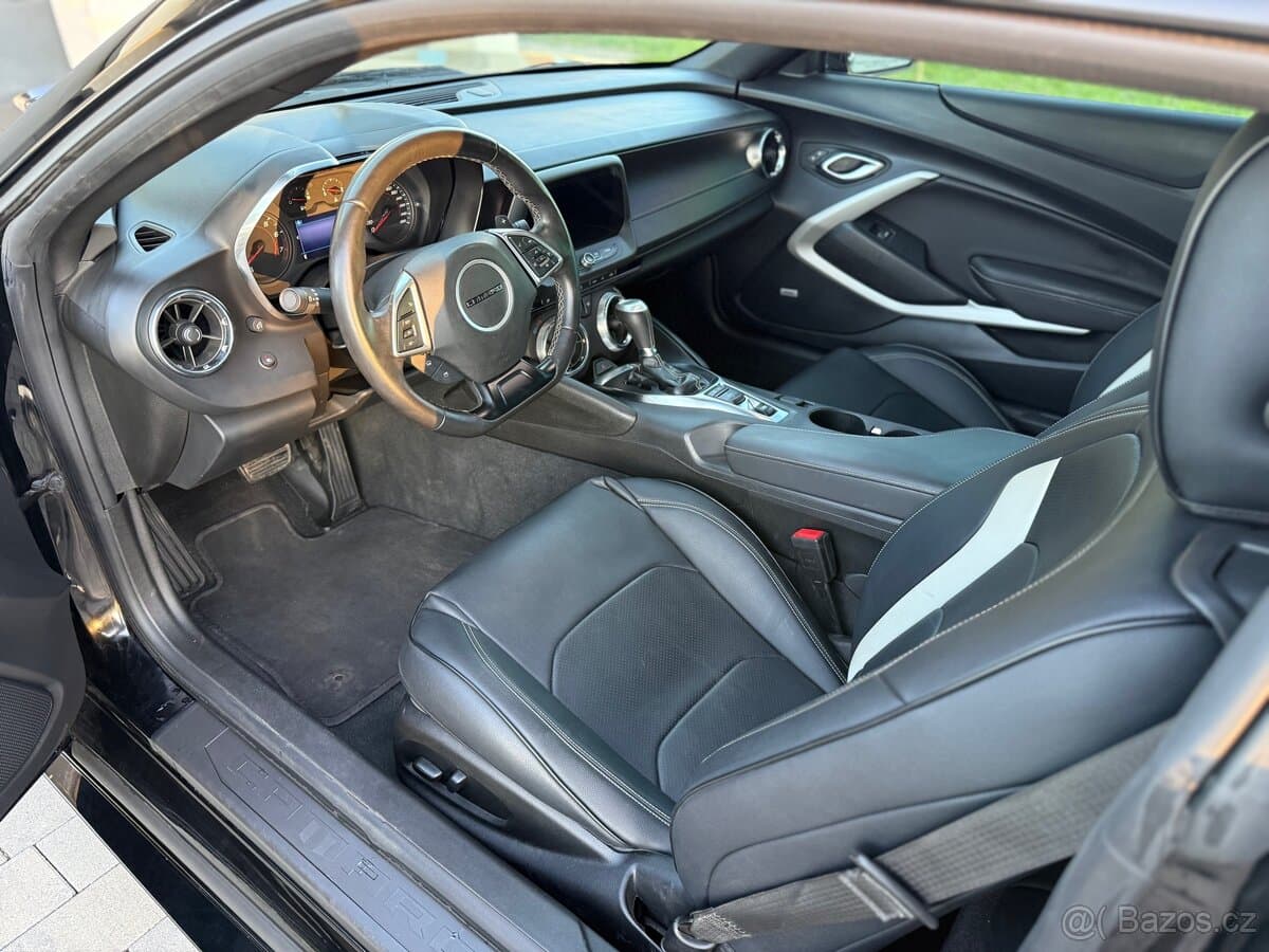 2022 Chevrolet CAMARO - 9