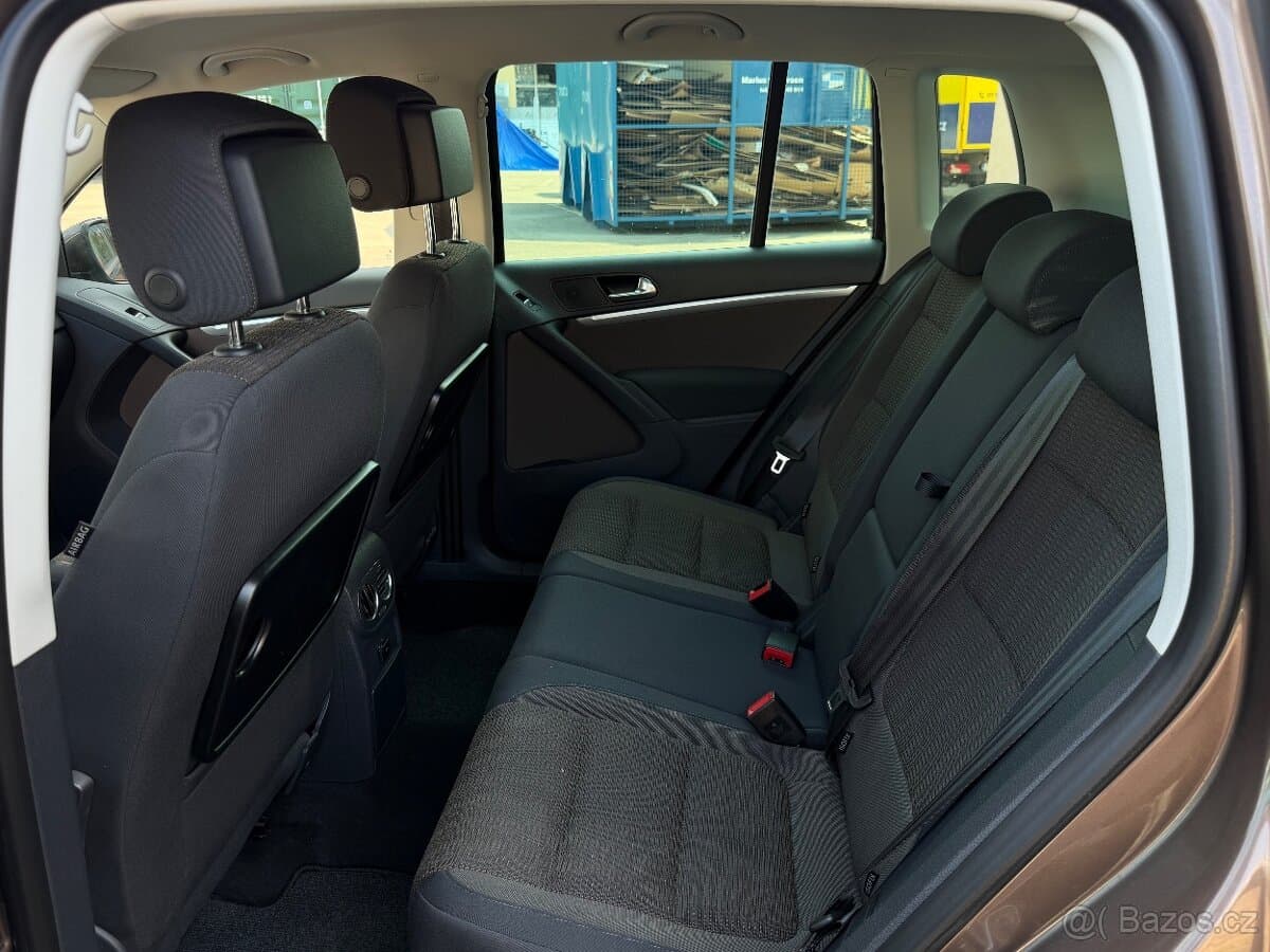 2013 Volkswagen TIGUAN - 9