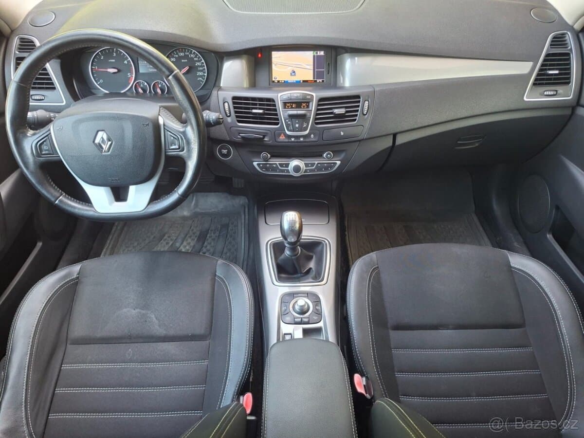 2013 Renault LAGUNA - 9