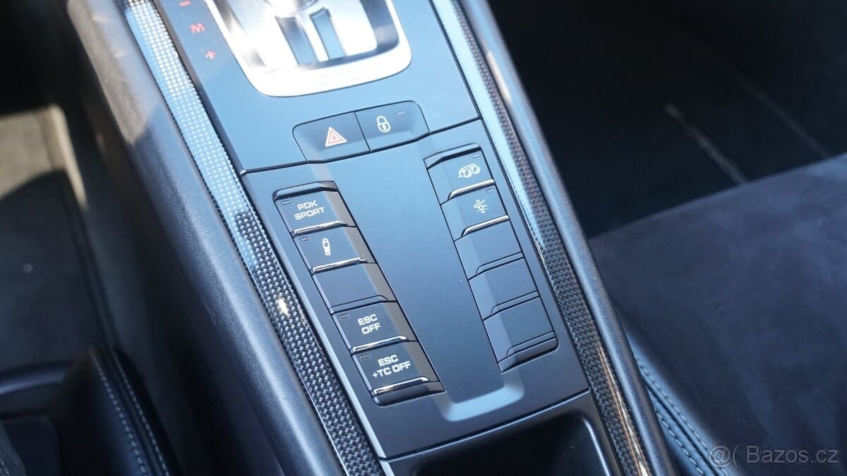 2017 Porsche 911 - 9