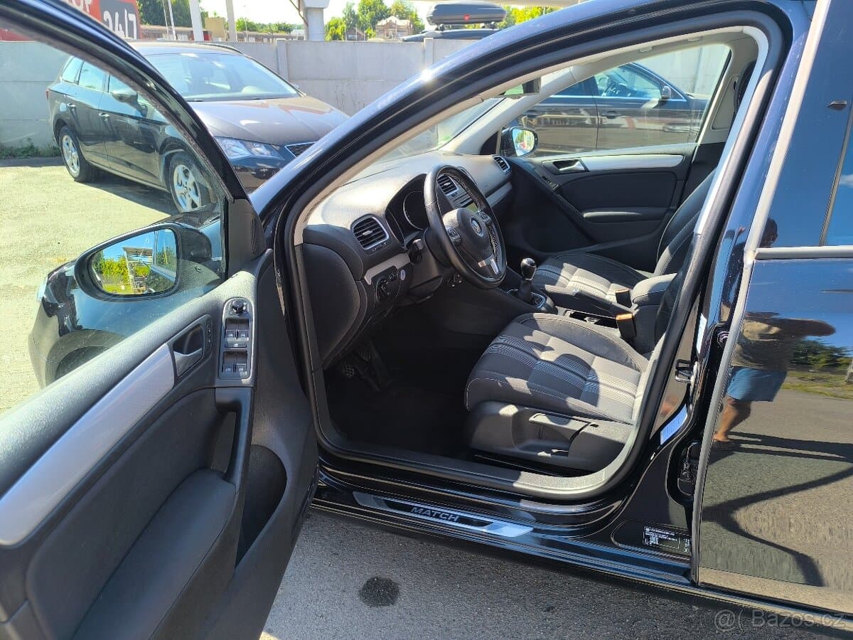 2012 Volkswagen GOLF - 9