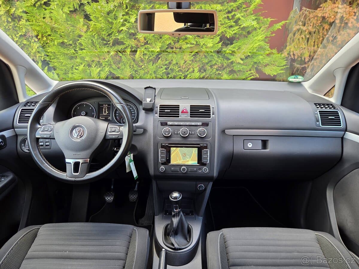 2015 Volkswagen TOURAN - 9