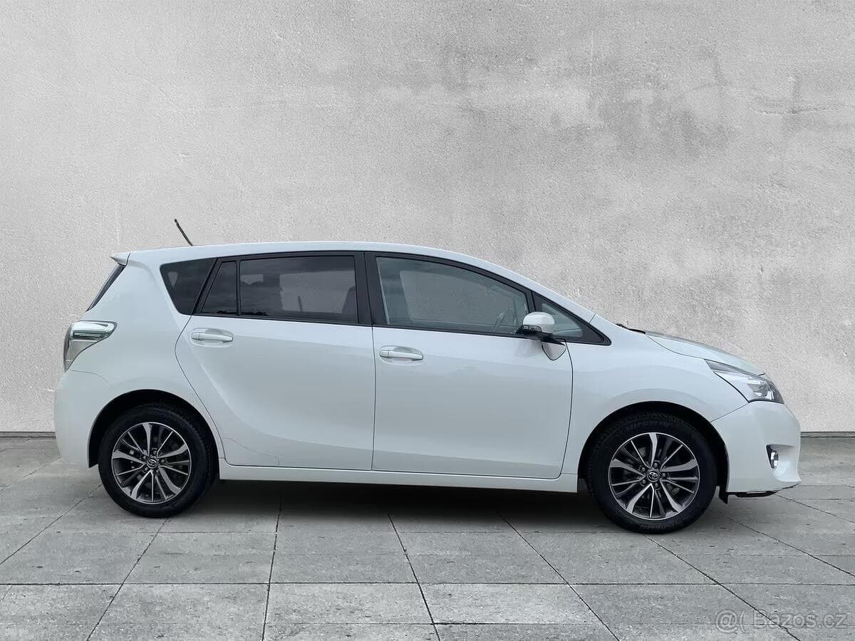 2016 Toyota VERSO - 9