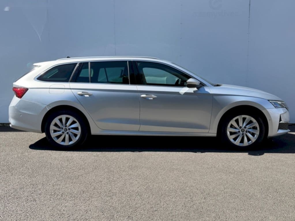 2025 Škoda OCTAVIA - 9