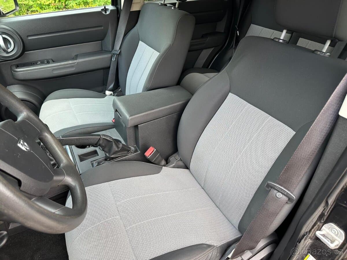2011 Dodge NITRO - 9