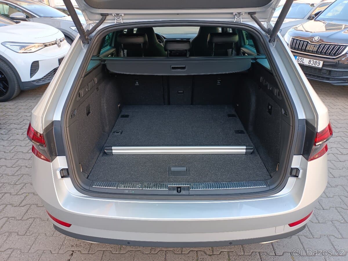 2022 Škoda SUPERB - 9