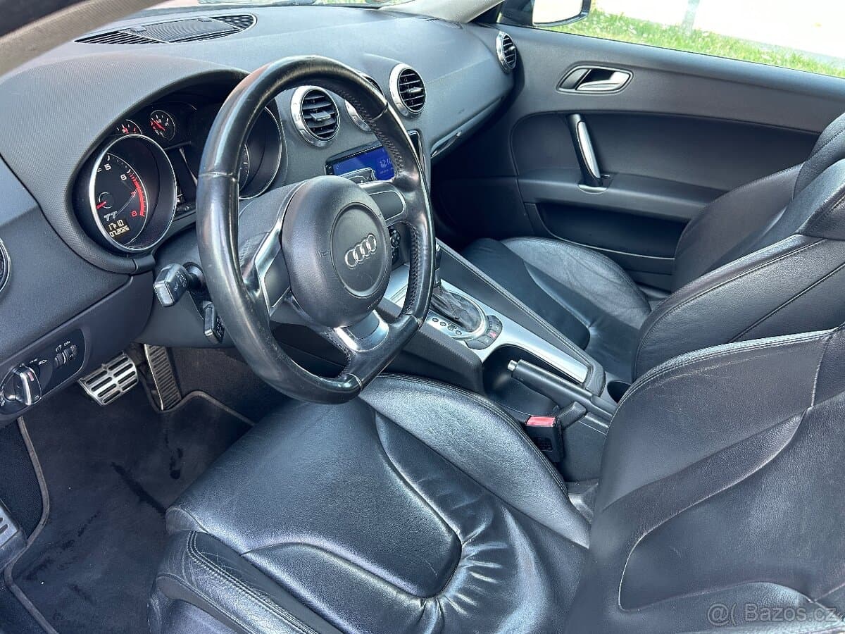 2008 Audi TT - 9