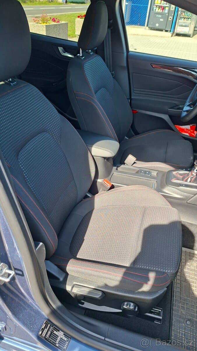 2019 Ford FOCUS - 9