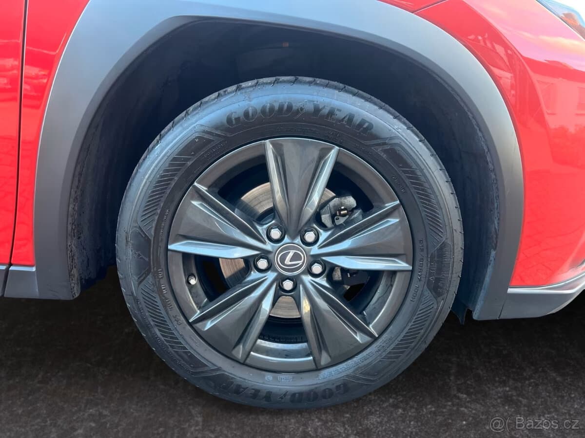 2019 Lexus UX - 9