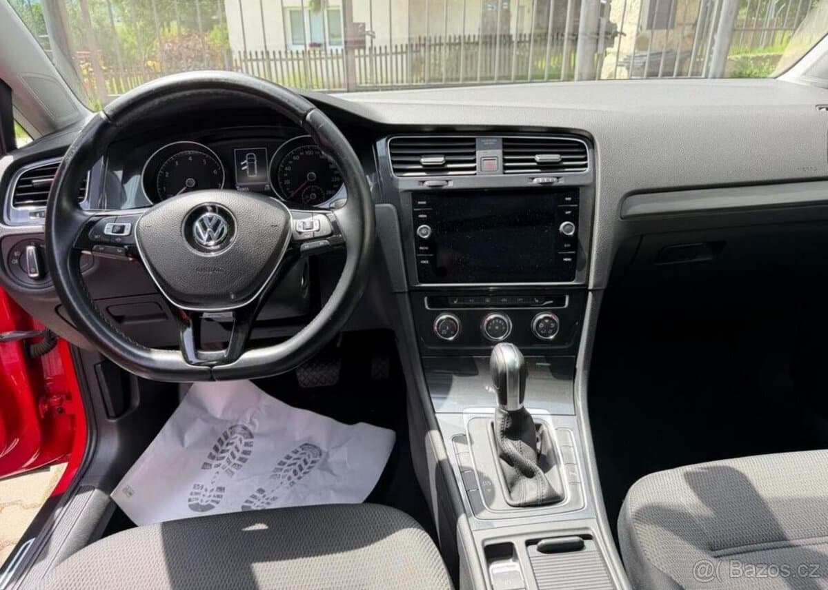 2019 Volkswagen GOLF - 9