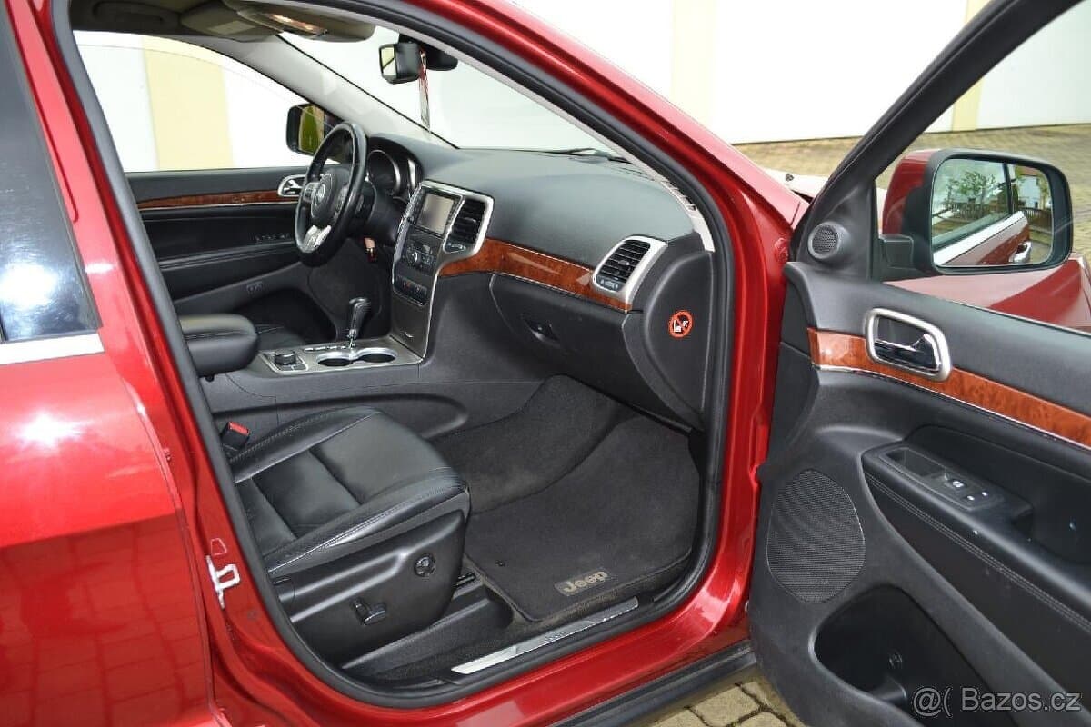 2012 Jeep CHEROKEE - 9