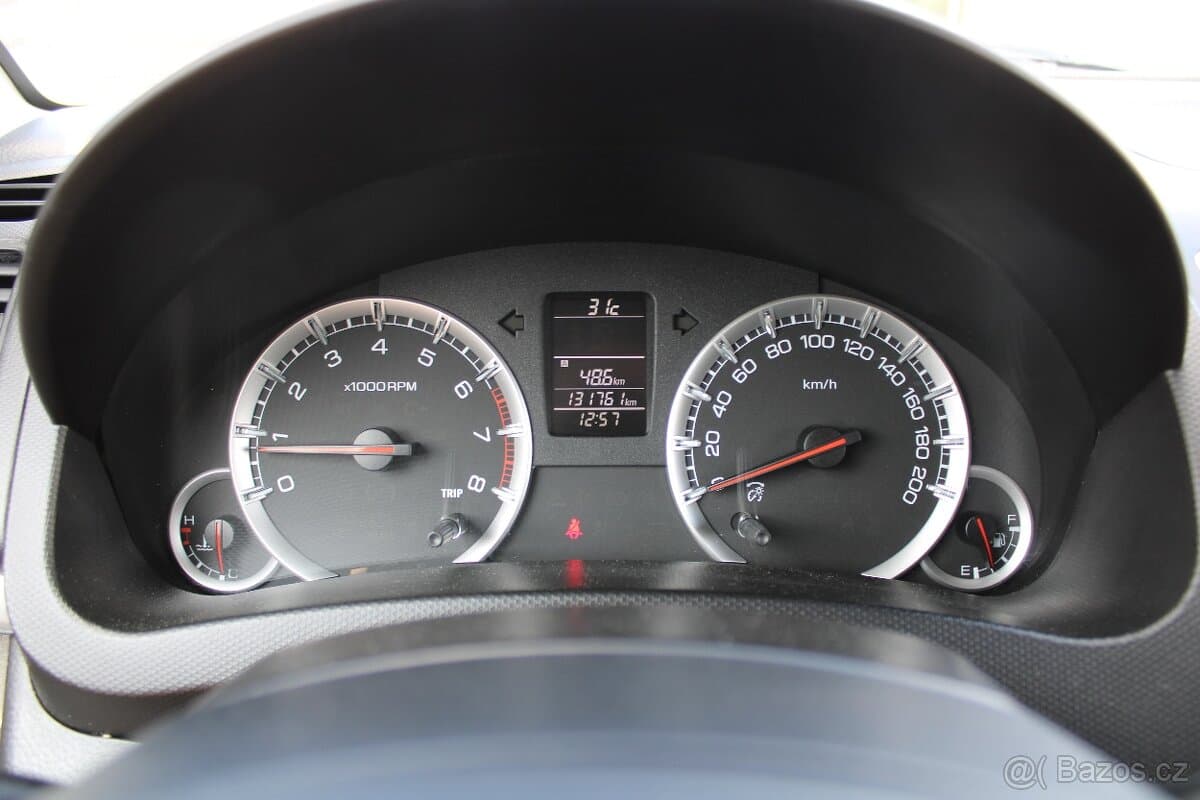 2015 Suzuki SWIFT - 9