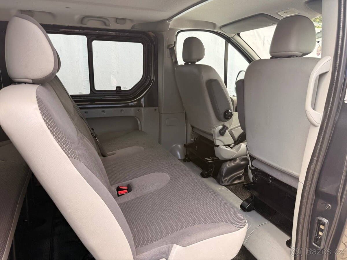 2011 Opel VIVARO - 9