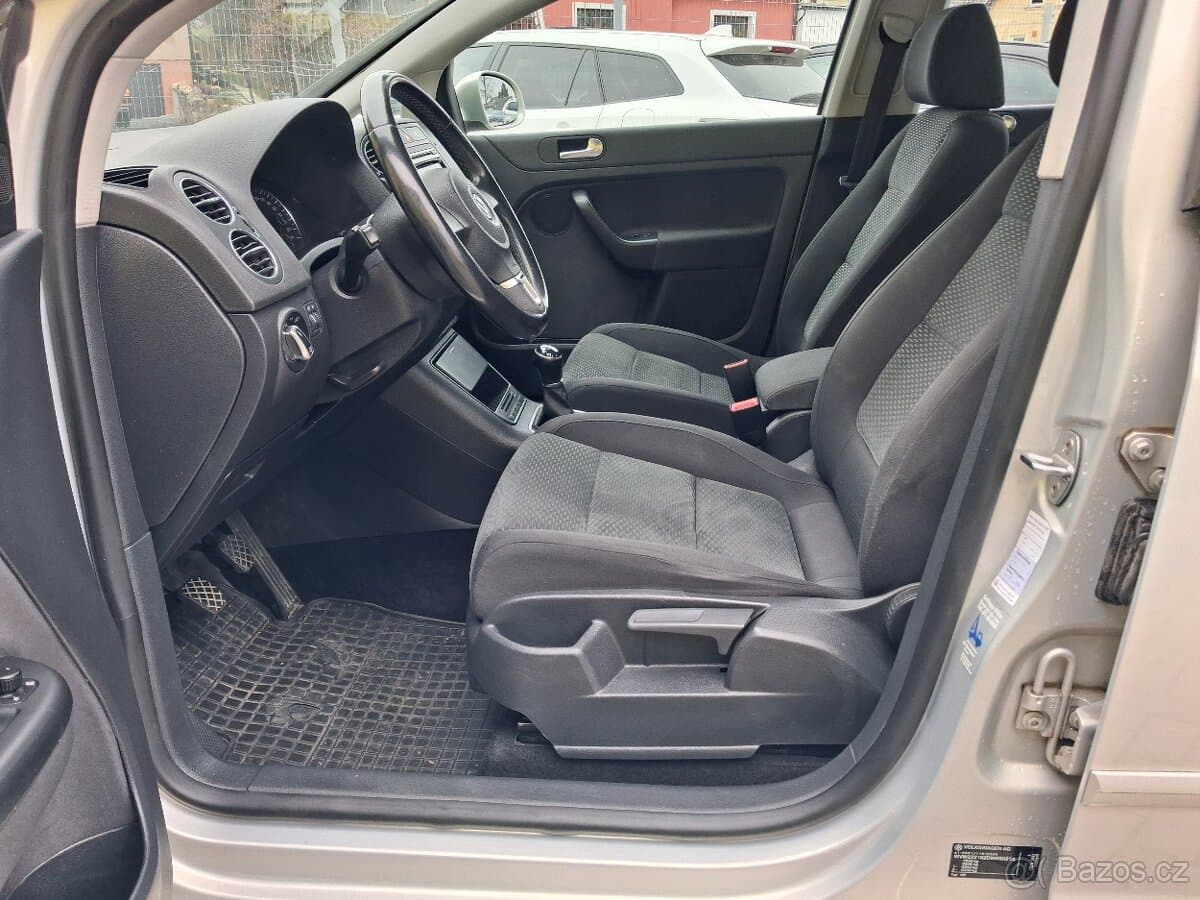 2013 Volkswagen GOLF - 9