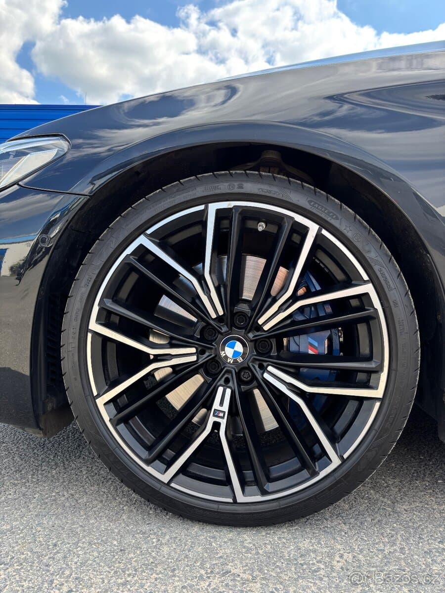 2020 BMW M5 - 9
