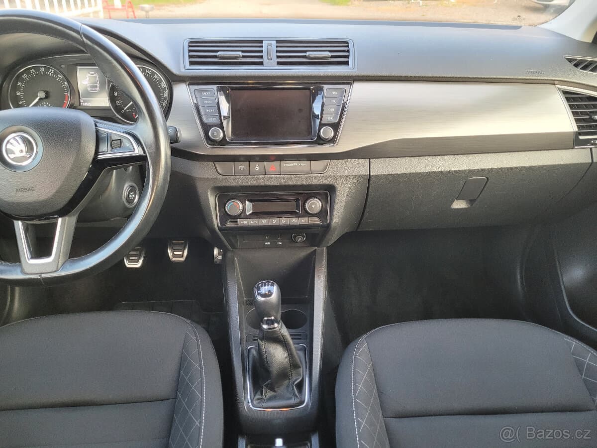 2016 Škoda FABIA - 9