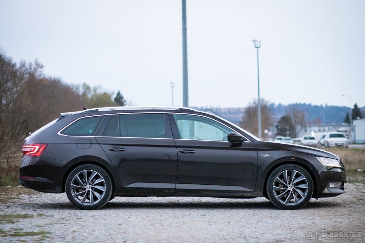 2015 Škoda SUPERB - 9