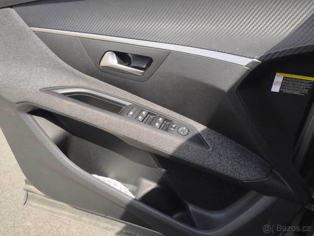 2018 Peugeot 5008 - 9